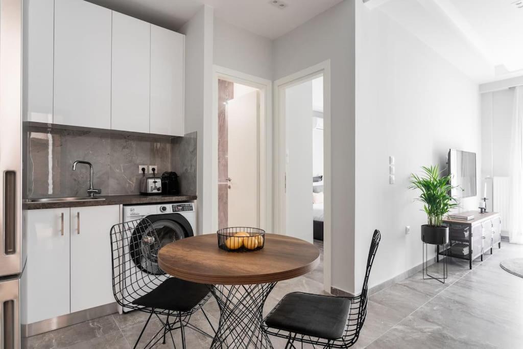Sublime 1Br Apartment In Koukaki By Upstreet Atenas Exterior foto