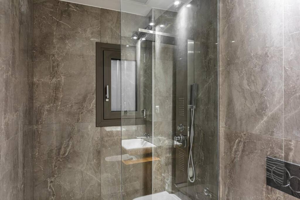 Sublime 1Br Apartment In Koukaki By Upstreet Atenas Exterior foto